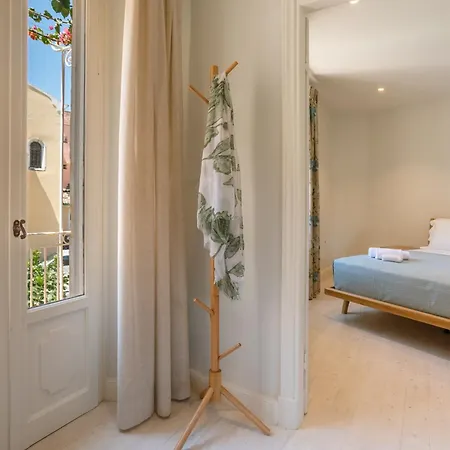 Ionea House