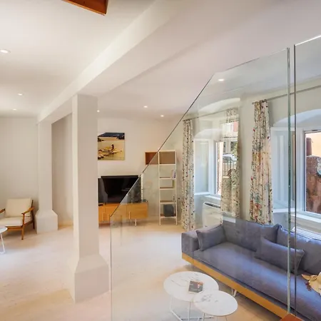 펜션 Ionea House *
