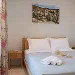 Ionea House 펜션 *