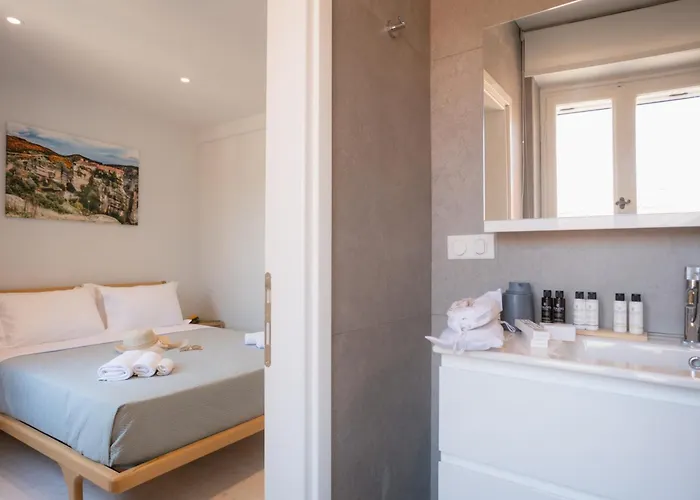 Ionea House